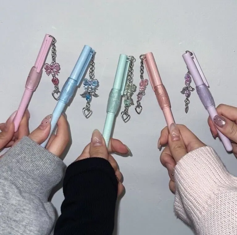 手にフィットするぷにゅっとしたグリップ部分のアップ